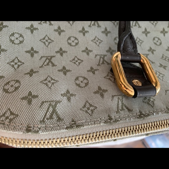LOUIS VUITTON Monogram Canvas Horizontal Alma Bag - Picture 4 of 16